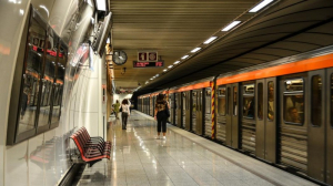 Συναγερμός στον Κορυδαλλό: Άνδρας έπεσε στις ράγες του μετρό