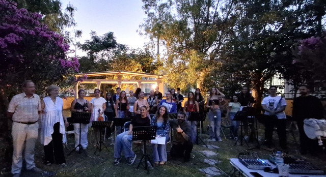 Δημόσια Βιβλιοθήκη Λευκάδας - Εδώ που ο πολιτισμός ανθίζει!