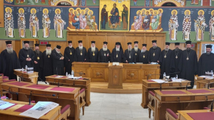 Ιερά Σύνοδος: Τι απαντά στα περί «προσλήψεων χιλιάδων κληρικών»