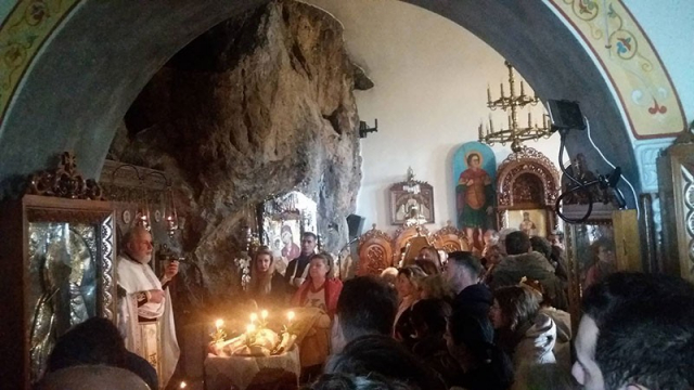 Ιερός πόλεμος στην Εκκλησία για τα «θαύματα» στους Αγ. Ισιδώρους Λυκαβηττού