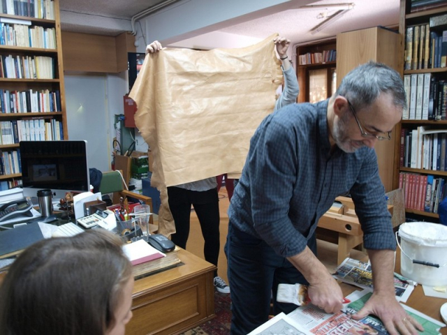 Εκπαιδευτικό πρόγραμμα βιβλιοδεσίας για παιδιά από την Βιβλιοθήκη Λευκάδας