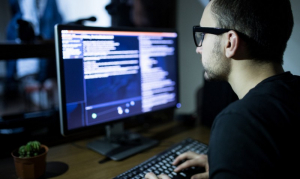 «Φουντώνουν» οι ηλεκτρονικές απάτες