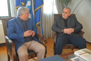 Στο Δημαρχείο Πρέβεζας ο ευρωβουλευτής Φρέντι Μπελέρης