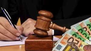Εξωδικαστικός: Ποιοι αποκλείονται και ποιοι όχι από «κούρεμα» και δόσεις – Τα νέα δεδομένα