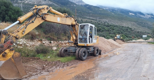 Κεφαλονιά: Προβλήματα προκάλεσε η κακοκαιρία – Πλημμύρισαν σπίτια στα Περατάτα