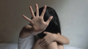 Σοκ στη Μεσσηνία: 17χρονος κατηγορείται ότι βίασε την 9χρονη ανιψιά του