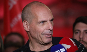 Δήμος Αθηναίων: Πρόστιμο 15.900 ευρώ στο ΜεΡΑ25 για αφισορύπανση