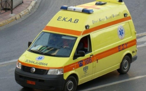 Πάλαιρος: Τουρίστας κατέρρευσε σε καφετέρια