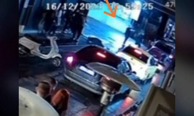 Βίντεο-σοκ από το Γκάζι: Η στιγμή που ο γκάνγκστερ πυροβολεί εν ψυχρώ τους τρεις Κρητικούς