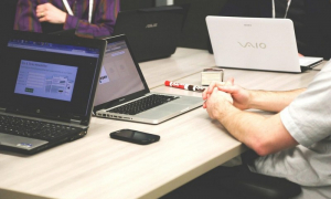 Κατώτατος μισθός: Στα 820 ευρώ από τον Απρίλιο - Έρχονται νέες αυξήσεις