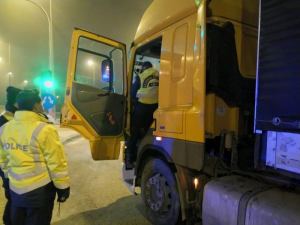 Φορτηγατζής οδηγούσε μεθυσμένος στη Βόνιτσα