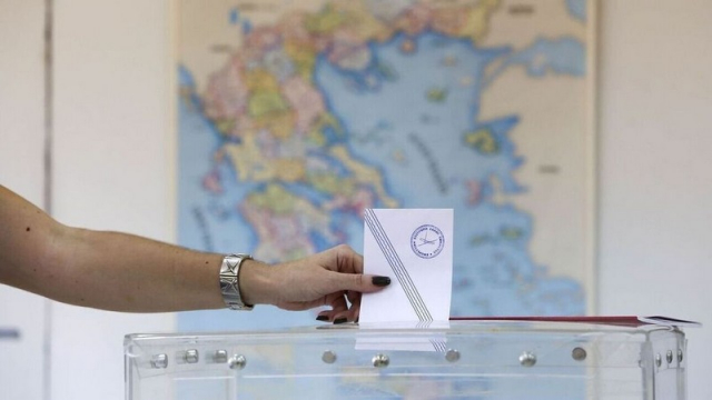 Δημοσκόπηση MRB: Πότε και... πού θα καταλήξουν οι αναποφάσιστοι για την ψήφο στις δεύτερες εκλογές