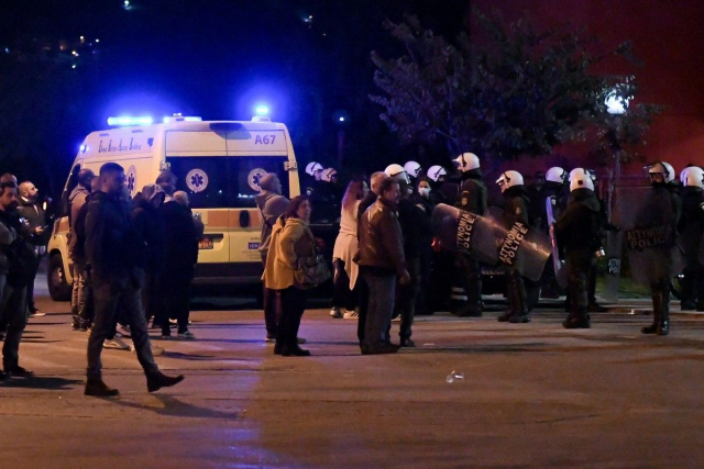 Μάχη για τη ζωή του δίνει ο νεαρός αστυνομικός