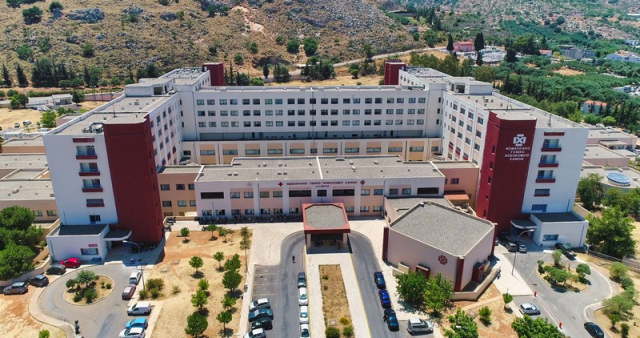 Ξεψύχησε άντρας που έπεσε από τον πέμπτο όροφο του νοσοκομείου Χανίων