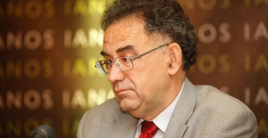 Η σημερινή καταχνιά της δημοσιογραφίας και το φως του Γιώργου Δελαστίκ