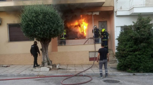 Ηλιούπολη: Φωτιά με έναν νεκρό σε διαμέρισμα