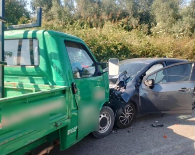 Σοβαρό τροχαίο στη Βόνιτσα: Μετωπική με φορτηγό – Τραυματίστηκε βρέφος