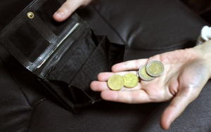 ΓΣΕΕ για τον νέο κατώτατο: Δεν αρκούν για να καλυφθούν οι βασικές ανάγκες!