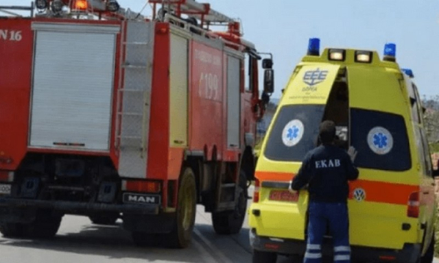 Τροχαίο στην Λούτσα, απεγκλωβίστηκε 50χρονη