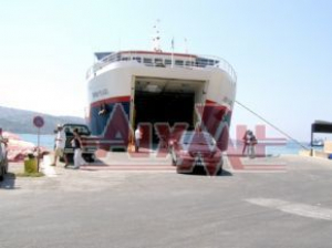 Ακτοπλοϊκά εισιτήρια: Προς μείωση τιμών της τάξης του 20% για οικογένειες