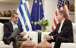 Μπλίνκεν: Οι ΗΠΑ πίεσαν την Ελλάδα για τον γάμο των ομοφύλων (video)