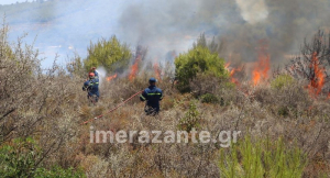Ζάκυνθος: Μαίνεται η φωτιά στον Αγαλά