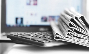 Εγκρίθηκε ο νέος νόμος για την ελευθερία του Τύπου και την προστασία των δημοσιογράφων