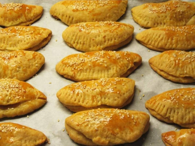 Γαστρονομία &amp; Απολαύσεις: Τυροπιτάκια κουρού