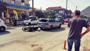 Τροχαίο ατύχημα με υλικές ζημιές στο κέντρο της Νικιάνας