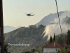 Βελτίωση της εικόνας στη φωτιά της Βρυσούλας Πρέβεζας – Καταστροφές σε σπίτια και οχήματα