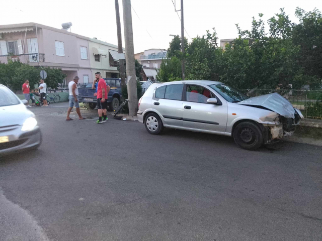 Βόνιτσα. Αγροτικό έπεσε πάνω σε Ι.Χ. όπου επέβαιναν ποδοσφαιριστές των Παλιαμπέλων