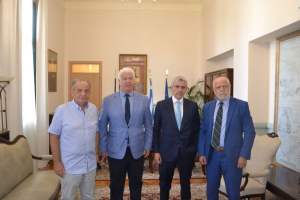 Κέρκυρα: Τον υφυπουργό Εργασίας Κώστα Καραγκούνη υποδέχθηκε ο Περιφερειάρχης