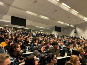«Αιώνιοι φοιτητές»: Στο τραπέζι η διαγραφή- Τι ζητούν οι Πρυτάνεις, τι θέλει το Υπουργείο