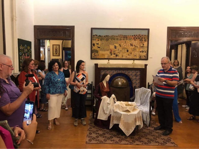 Το καρσάνικο κέντημα από τη Λευκάδα στο Μουσείο «Αγγελική Χατζημιχάλη»