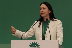 Με καταγωγή από το Μεσολόγγι η υποψήφια πρόεδρος του ΠΑΣΟΚ