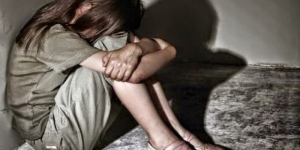 Σοκ στη Βοιωτία: Χειροπέδες σε τρεις ανήλικους που βίασαν 13χρονη!