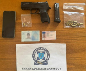 Ζάκυνθος: Αλλοδαπός πυροβόλησε σε κατάστημα - Όπλα και πλαστά έγγραφα στο σπίτι του