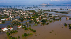 Καρδίτσα: «Πάγωσαν» με μαρτυρία: «Μια γιαγιά επιπλέει στο νερό δίπλα στην κουζίνα»
