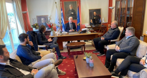 Ο Περιφερειάρχης Ιονίων Νήσων συναντήθηκε με τους Ξενοδόχους Κέρκυρας
