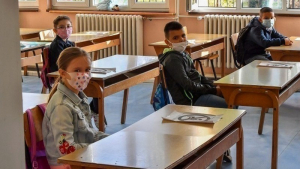 Τέλος η υποχρεωτική μάσκα στα σχολεία