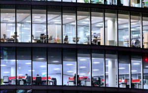 4ήμερη εργασία: Διστακτικές παραμένουν οι ελληνικές επιχειρήσεις