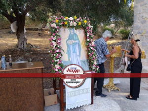 Πλήθος Βονιτσάνων συρρέουν στην Αγία Παρασκευή Μυρταρίου