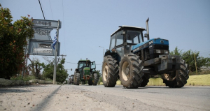 Αγρότες: Στους δρόμους τα τρακτέρ από Κυριακή – Μπλόκα για ΟΠΕΚΕΠΕ και ευλογιά