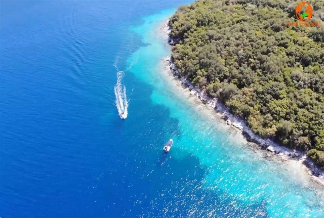 Θηλιά, το άγνωστο παραδεισένιο νησάκι του Ιονίου με την εύκολη πρόσβαση