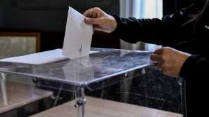 Τα διλήμματα της κάλπης, η προεκλογική ατζέντα και τα ψηφοδέλτια