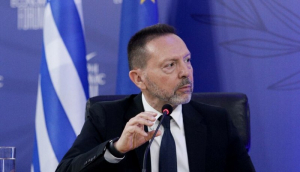 «Καμπανάκι» Στουρνάρα προς τις τράπεζες