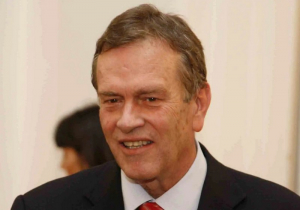 Πέθανε ο Γιάννης Ιωαννίδης