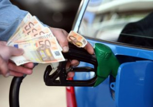 Καύσιμα: Ανησυχητική πρόβλεψη για τιμή 2,20 στην αμόλυβδη – Απλησίαστο το πετρέλαιο θέρμανσης