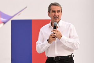 Στη Νέα Δημοκρατία προσχώρησε ο Ανδρέας Λοβέρδος