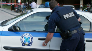 Έσπασε τις τζαμαρίες δύο φαρμακείων στα Ιωάννινα